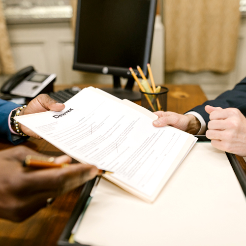 In addition to professional equipment planning and sales, we also offer leasing services.